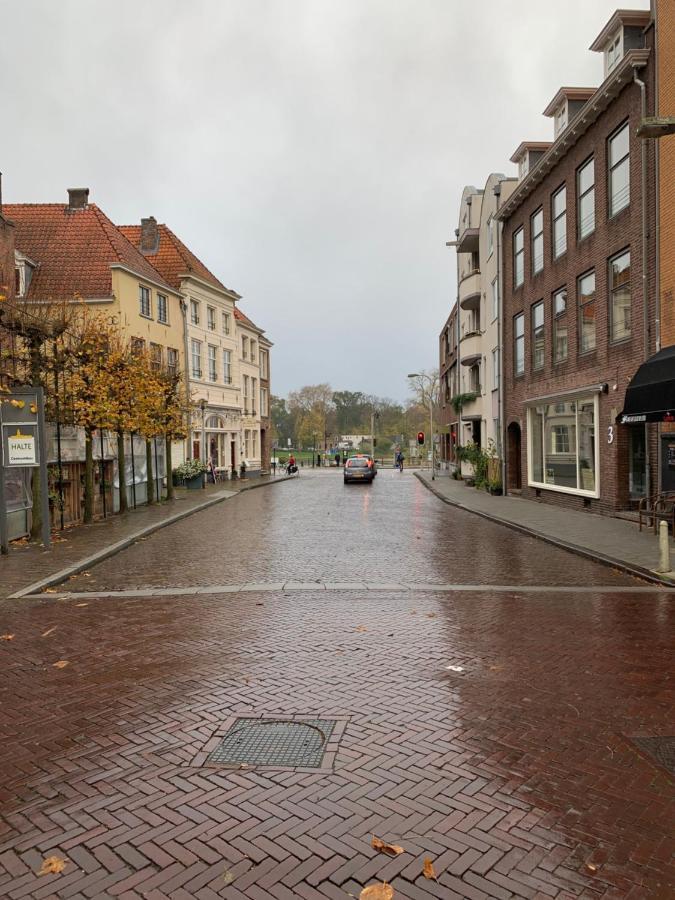 Kleinschalig Hostel In Deventer, Hartje Stad, Aan De Ijssel, Exteriör bild